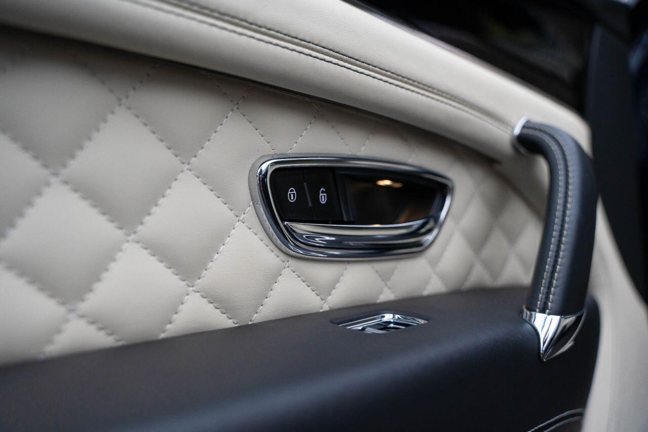 Bentley BENTAYGA 4.0 V8 SUV 5dr Petrol Auto 4WD Euro 6 (s/s) (550 ps)