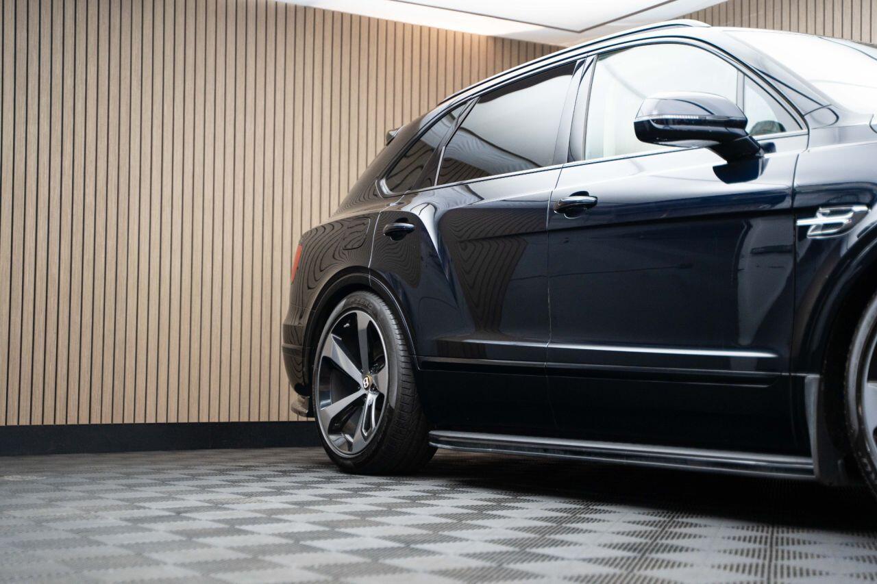 Bentley BENTAYGA 4.0 V8 SUV 5dr Petrol Auto 4WD Euro 6 (s/s) (550 ps)