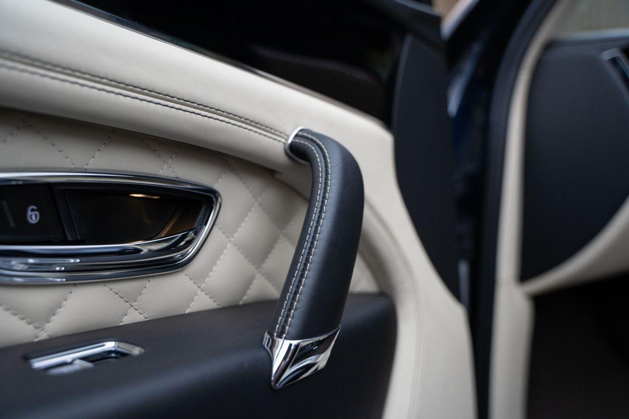 Bentley BENTAYGA 4.0 V8 SUV 5dr Petrol Auto 4WD Euro 6 (s/s) (550 ps)