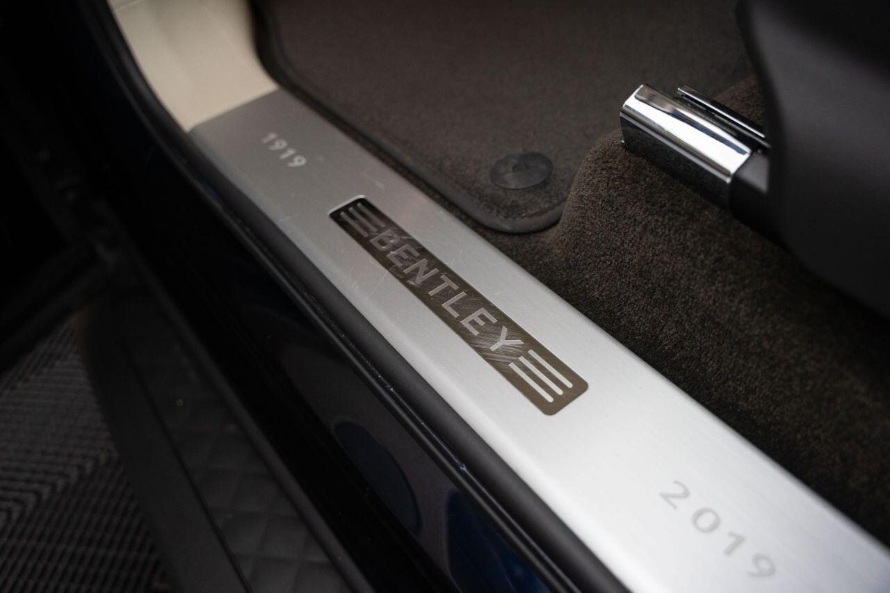 Bentley BENTAYGA 4.0 V8 SUV 5dr Petrol Auto 4WD Euro 6 (s/s) (550 ps)