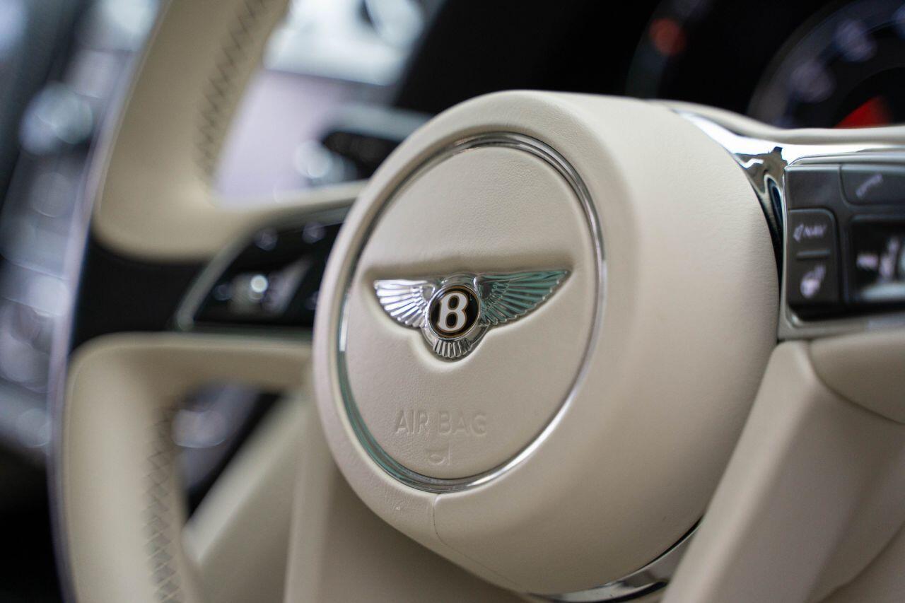 Bentley BENTAYGA 4.0 V8 SUV 5dr Petrol Auto 4WD Euro 6 (s/s) (550 ps)