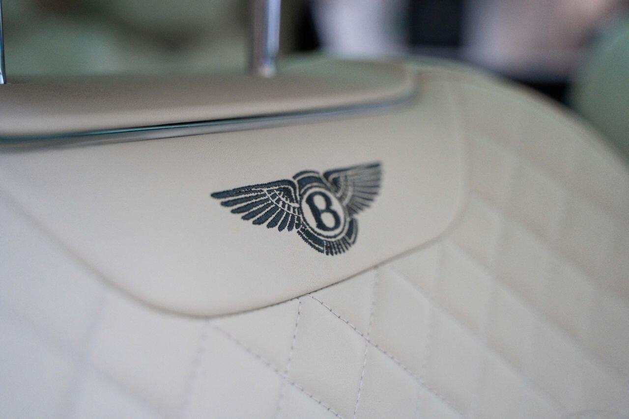 Bentley BENTAYGA 4.0 V8 SUV 5dr Petrol Auto 4WD Euro 6 (s/s) (550 ps)