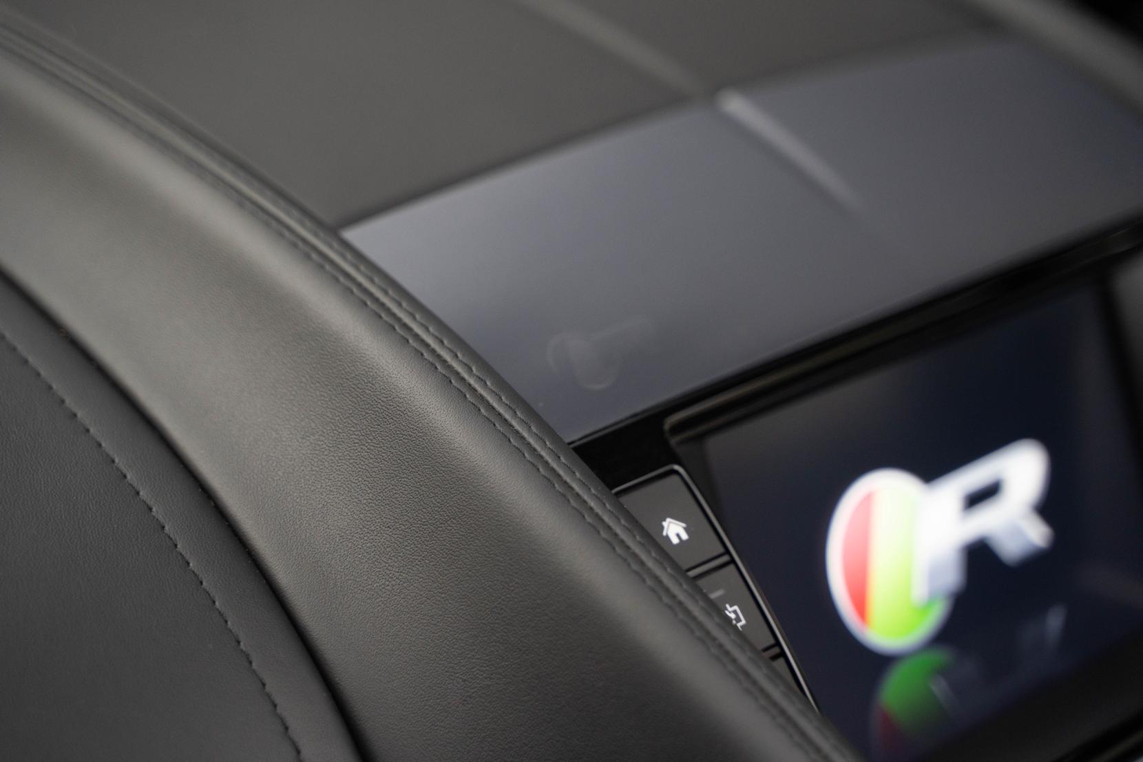 Jaguar F-Type 5.0 V8 R Convertible 2dr Petrol Auto AWD Euro 6 (s/s) (550 ps)