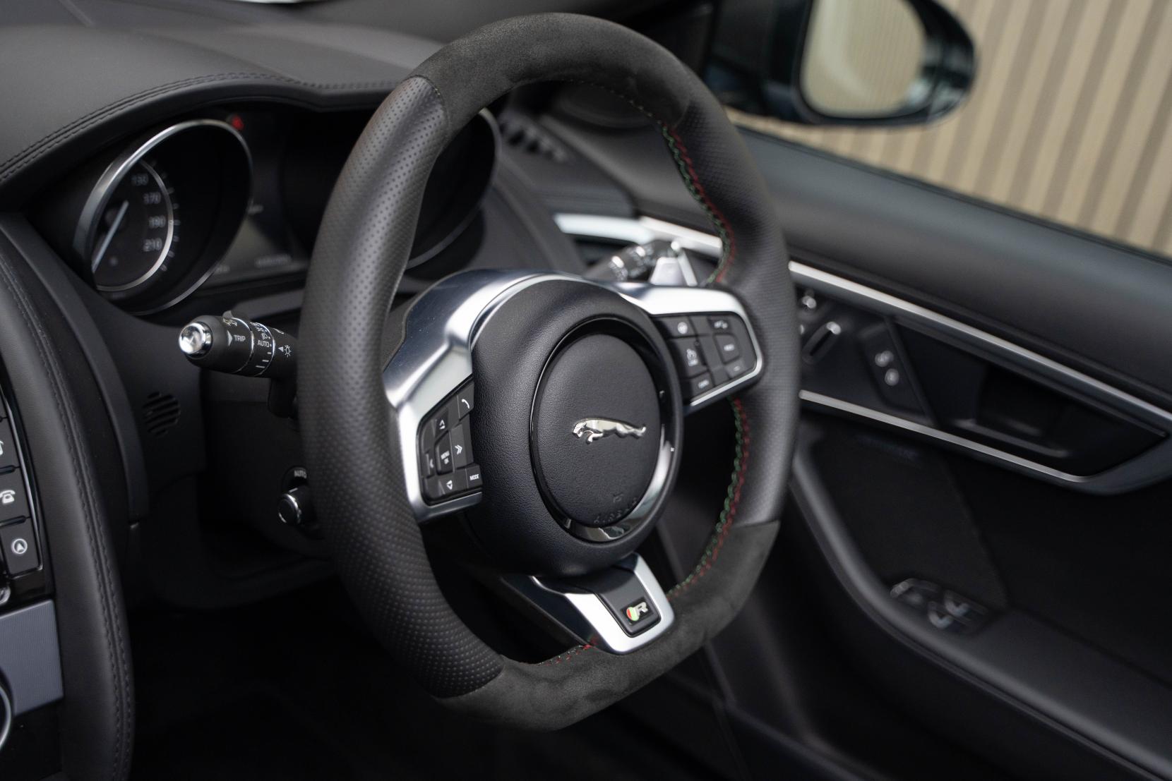 Jaguar F-Type 5.0 V8 R Convertible 2dr Petrol Auto AWD Euro 6 (s/s) (550 ps)