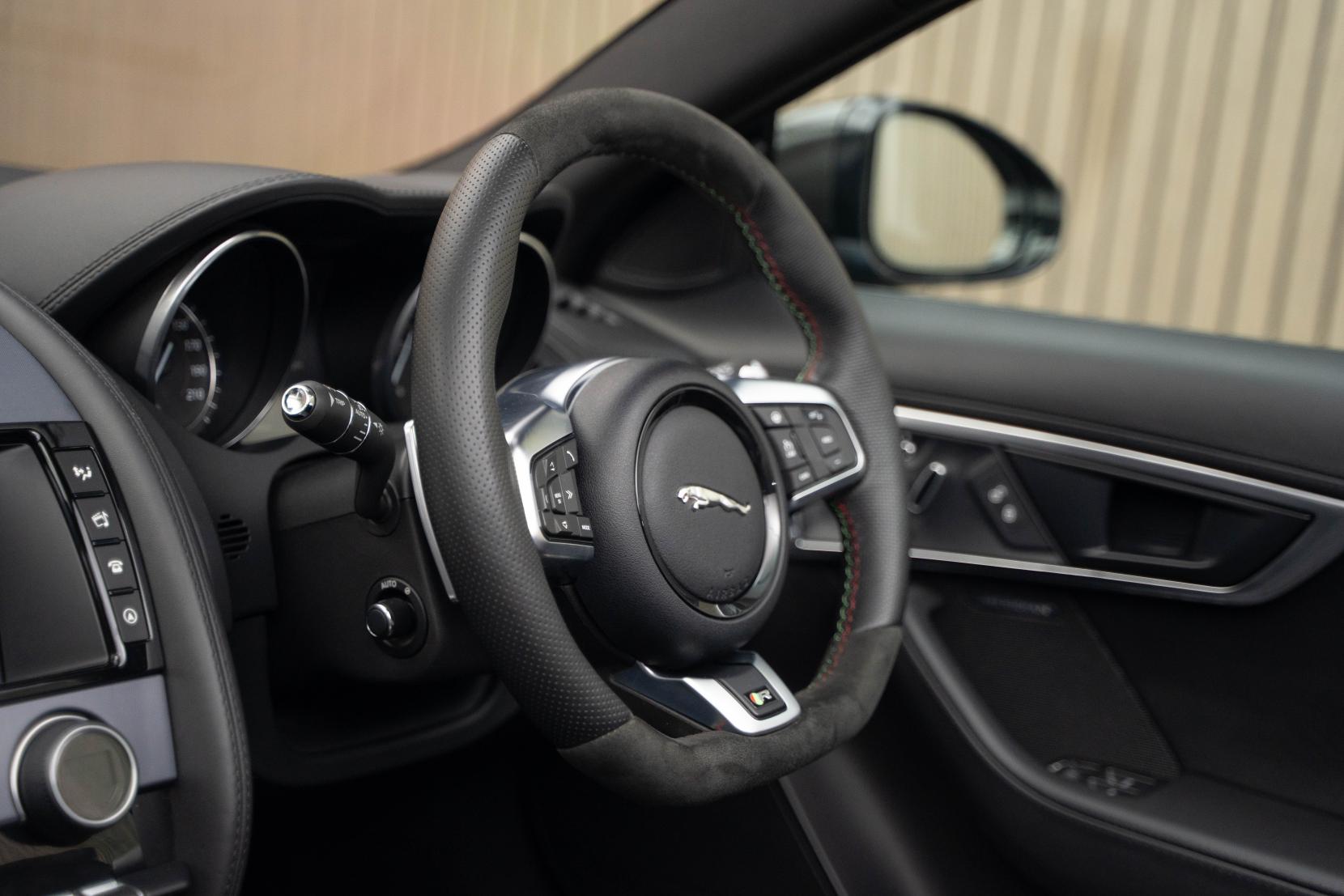 Jaguar F-Type 5.0 V8 R Convertible 2dr Petrol Auto AWD Euro 6 (s/s) (550 ps)