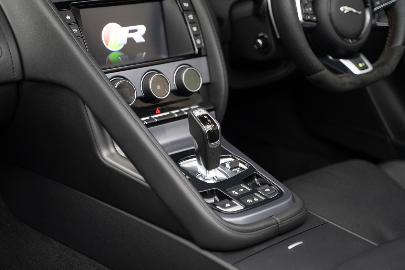 Jaguar F-Type 5.0 V8 R Convertible 2dr Petrol Auto AWD Euro 6 (s/s) (550 ps)