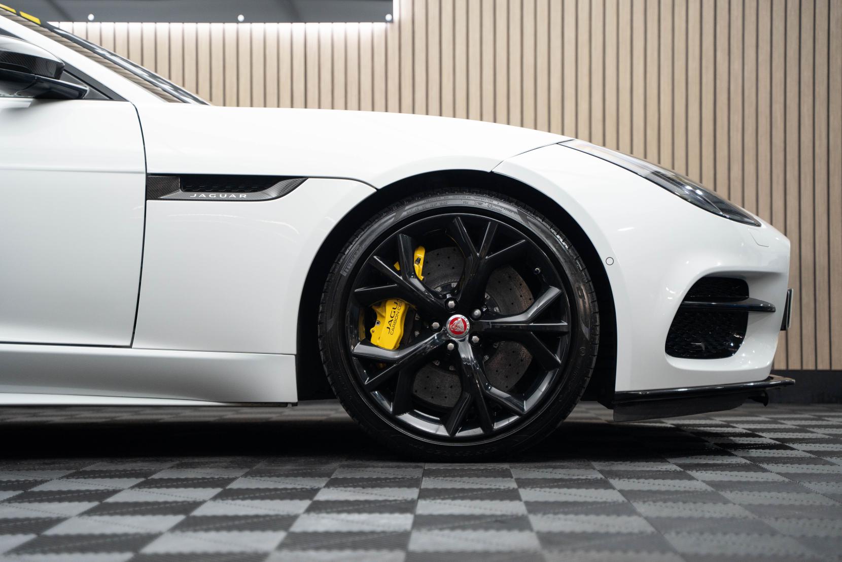 Jaguar F-Type 5.0 V8 R Convertible 2dr Petrol Auto AWD Euro 6 (s/s) (550 ps)